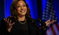 طبيب كامالا هاريس يكشف عن حالتها الصحية